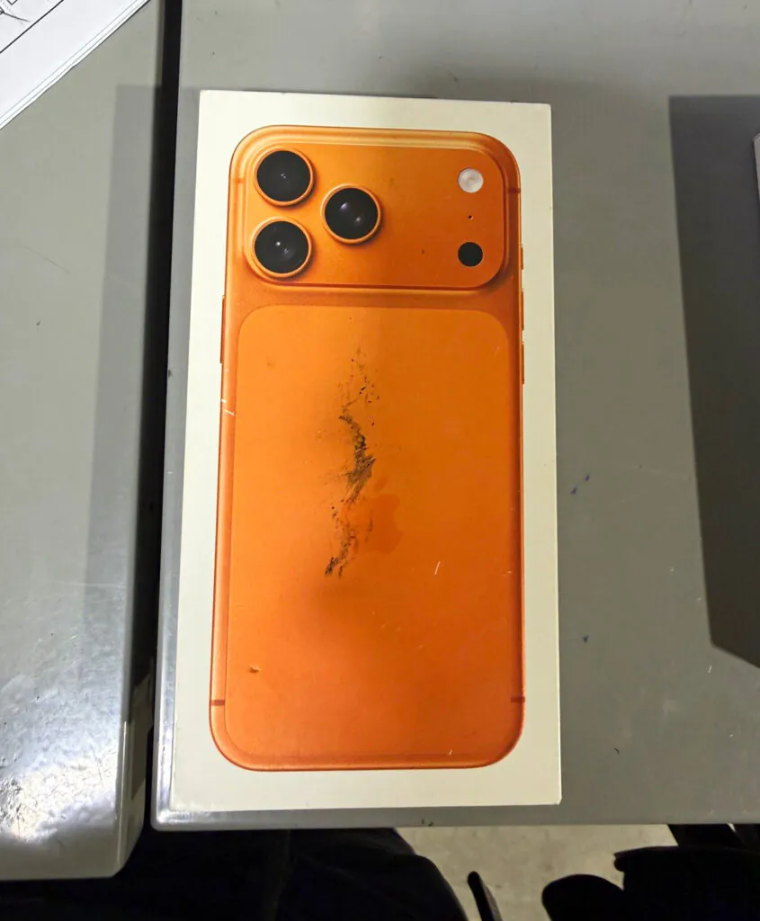 Unlocked Apple iPhone 17 Pro Max 256GB Orange 20MP+ Wi-Fi Bluetooth eSIM A3257