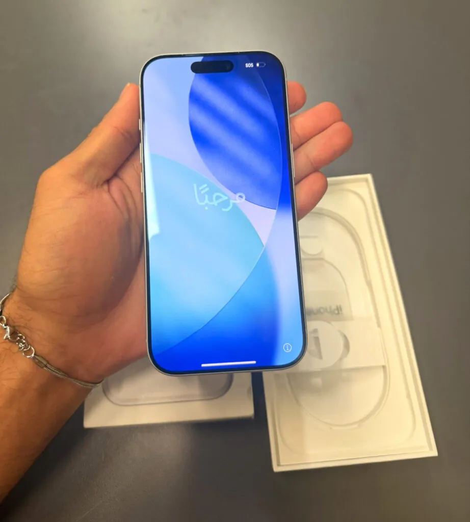 Apple iPhone 17 Pro 256 GB Silver (AT&T) SIM  Locked
