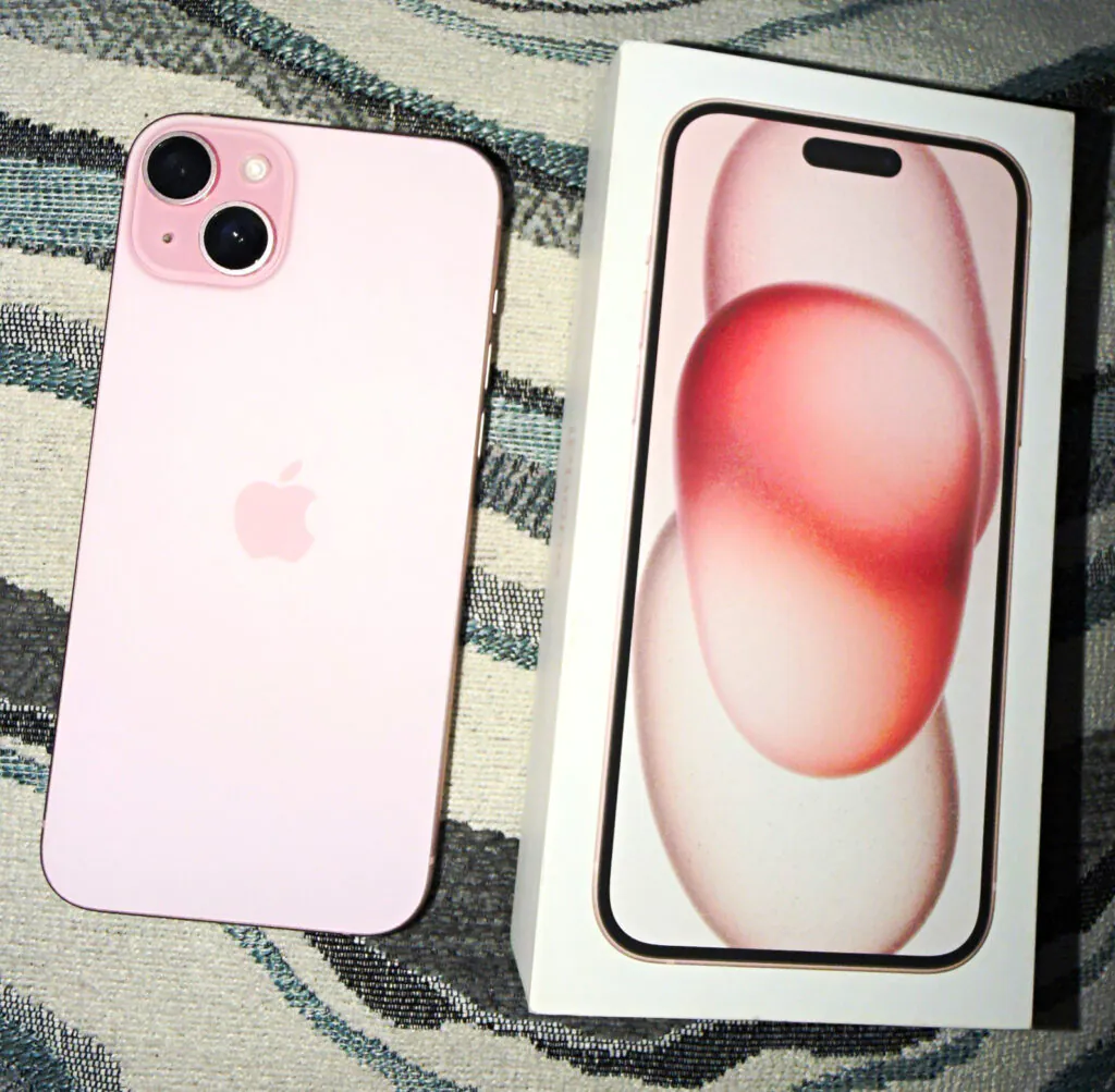 Apple iPhone 15 Plus 128GB Pink Unlocked/AT&T iOS 12MP w/ Box