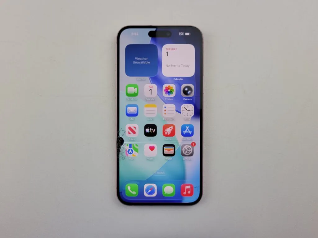 Apple iPhone 15 Plus (A2847) 128GB – Pink (Spectrum) – *DAMAGED* – Clean IMEI