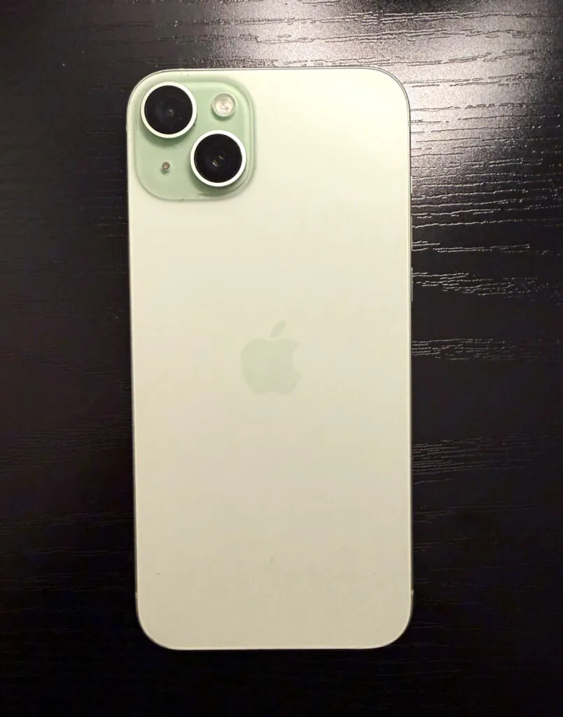 Apple iPhone 15 Plus 256GB Green Boost Locked iOS 12MP 5G USB-C Used