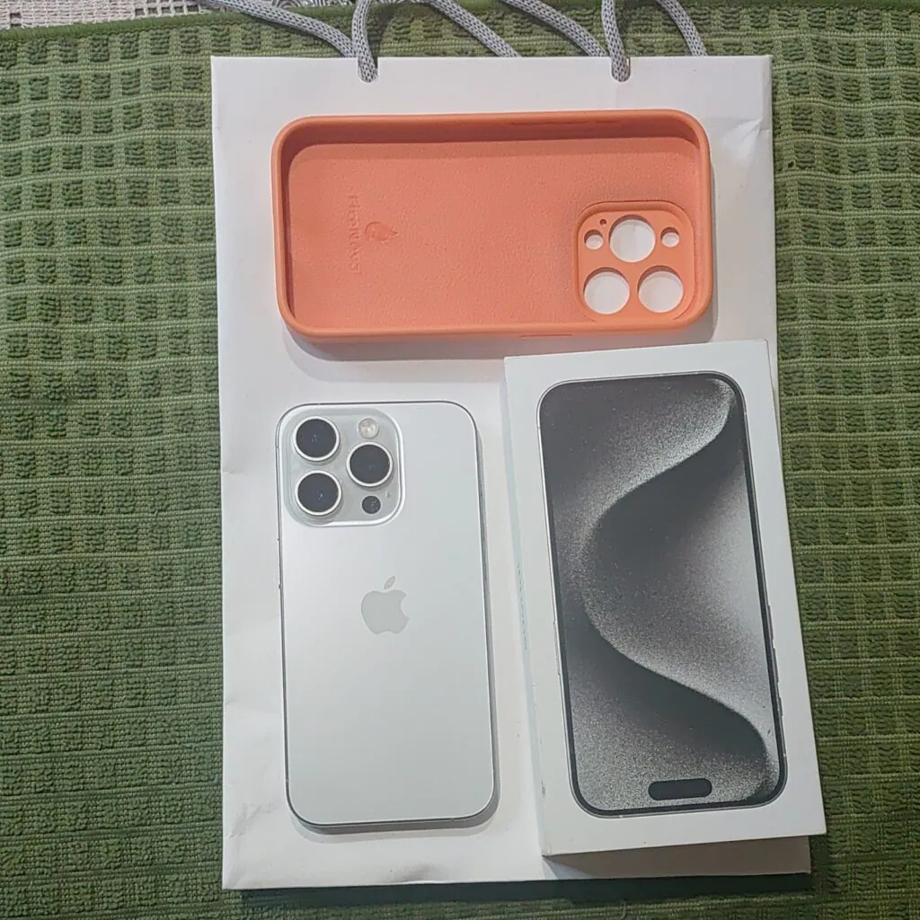Apple iPhone 15 Pro. 256GB. White.A2848. Orig.Box&,Bag.