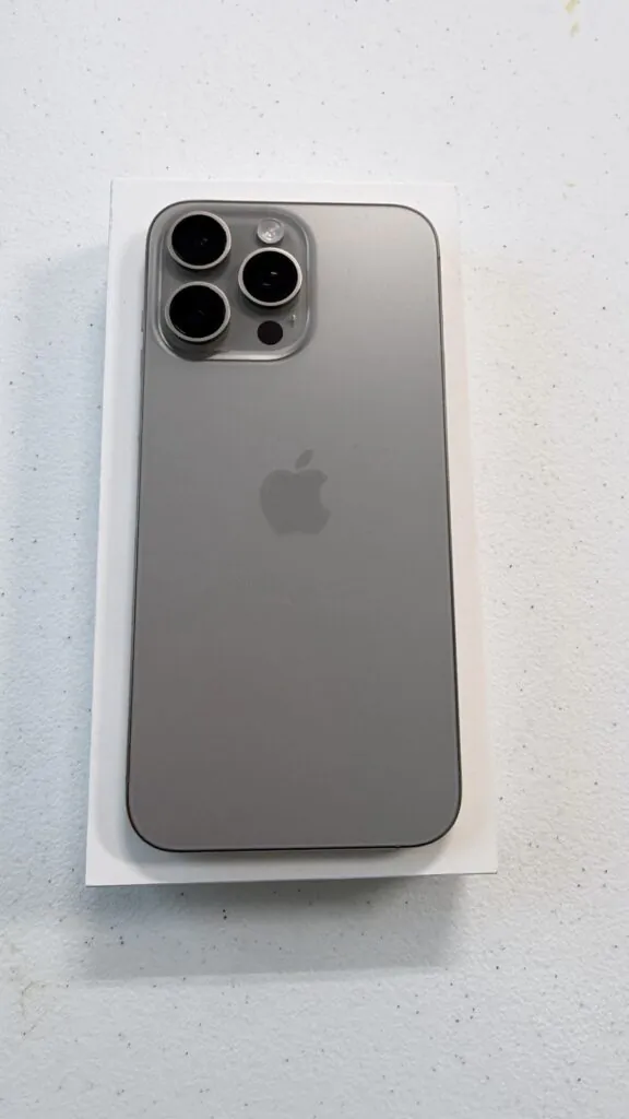 Apple iPhone 15 Pro Max 256GB Natural Titanium 48MP A17 Pro A2849