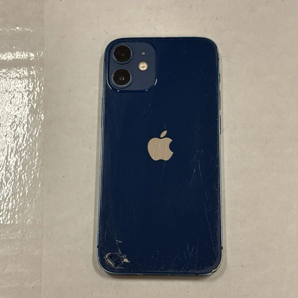 Apple iPhone 12 mini – 64GB – Blue (Unlocked). See Images.